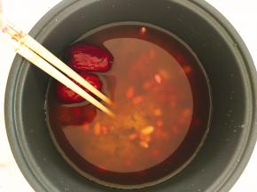 搅拌均匀开启精华煮模式。