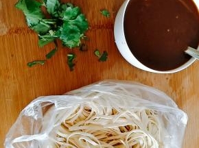 所需主食材如下。