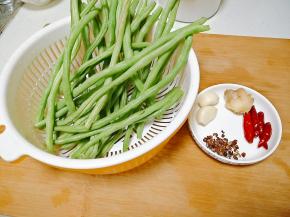 所需主食材如下。