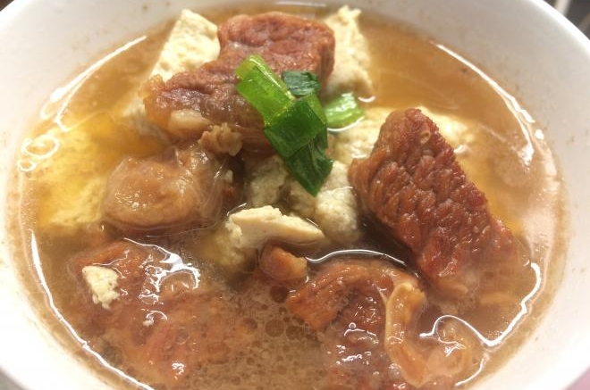 牛腩炖豆腐