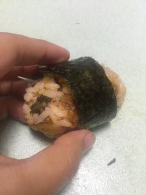 卷好放入盘中即可食用