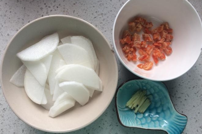 虾干白萝卜汤