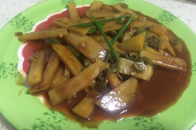 海鲜酱炒土豆片