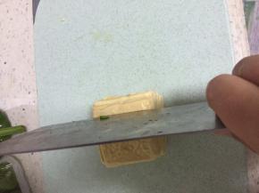 准备豆干，洗干净