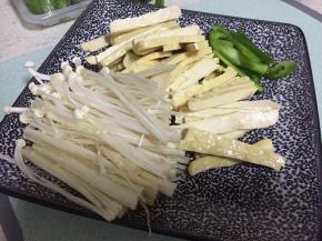 切丝的青椒4-5条