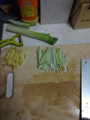 葱姜切丝