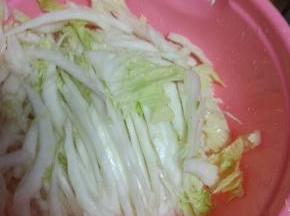 白菜帮单独放，控一下水分