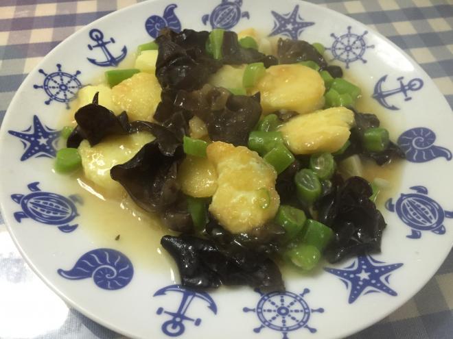 豆角木耳炒日本豆腐