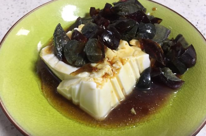 皮蛋豆腐