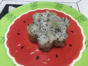 拿开模具，即可食用