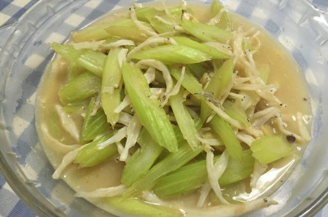 西芹银鱼
