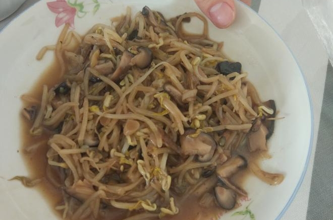 豆芽香菇