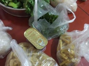 豆制品，木耳需要粉条类，需要泡发的提前,洗净泡水里