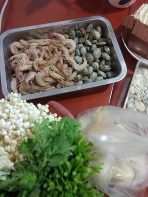 海鲜类，提前拿出，化冻