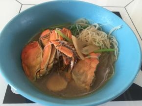 蒿菜煮熟后，出锅即可