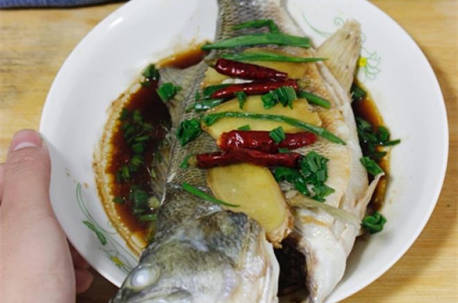 清蒸鲈鱼