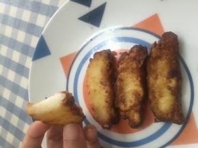 炸至两面金黄，大约5分钟，出锅即可