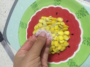 出锅，根据自己的喜好加入适量的白砂糖