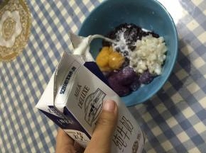 加入鲜牛奶