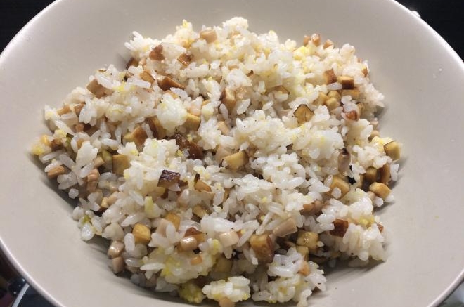 杏鲍菇豆干炒饭