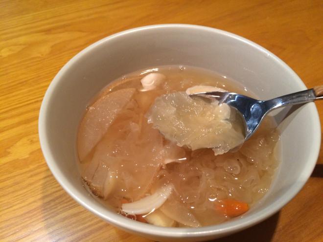 冰糖银耳雪梨