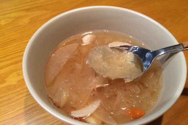 冰糖银耳雪梨
