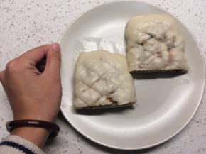 二次醒发30分钟左右至面团变大，上蒸锅中火蒸15分钟，取出切段即可