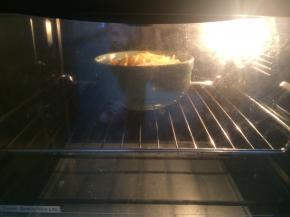 烤箱180度焗8分钟即可。