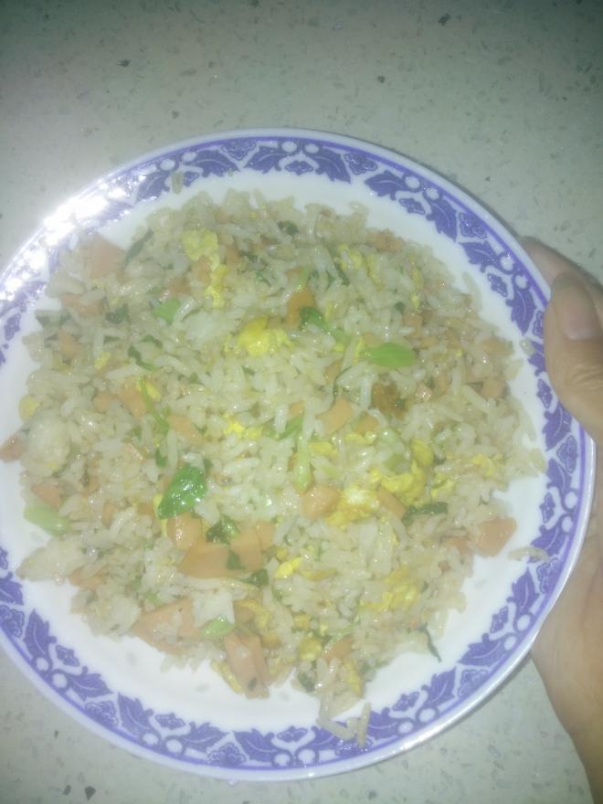 火腿青菜蛋炒饭