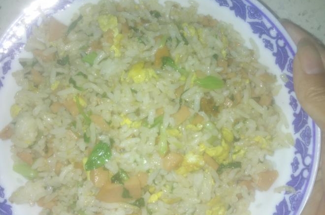 火腿青菜蛋炒饭