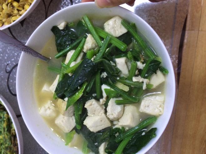 菠菜豆腐汤