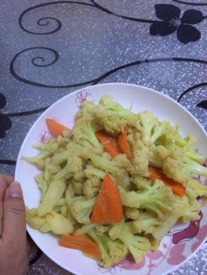 翻炒两分钟左右，出锅