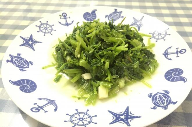 凉拌香菜