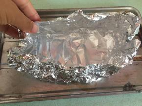 将锡纸折成碗装