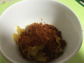 加入适量的干辣椒粉