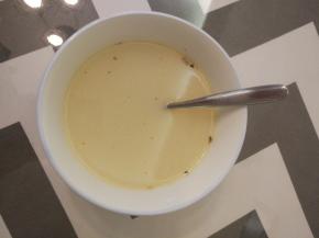 大火煮二十分钟,带汤色变浓白之后就可以了