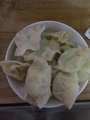 准备好水饺。