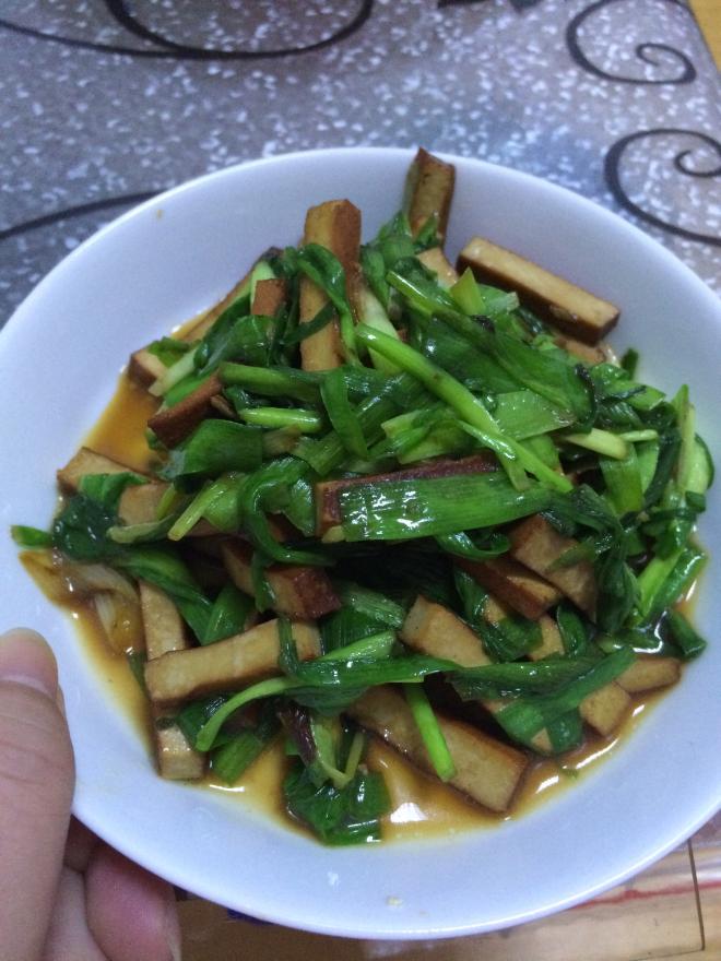 韭菜炒豆干