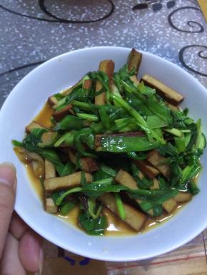 翻炒均匀，盛出即可。