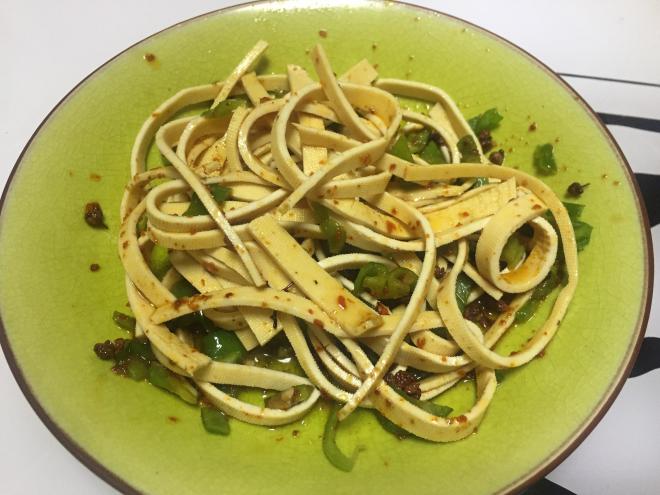 麻辣拌豆腐皮