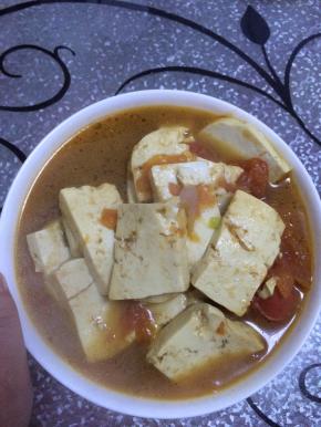 炖三分钟左右。出锅