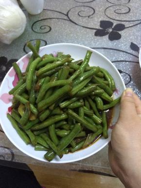 翻炒3分钟左右，出锅。