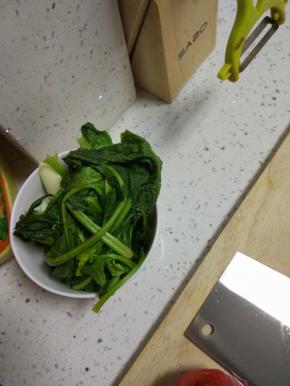 菠菜过热水备用