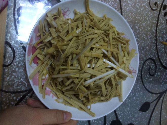凉拌豆腐皮