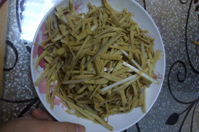 凉拌豆腐皮