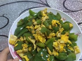 翻炒一分钟左右。出锅。
