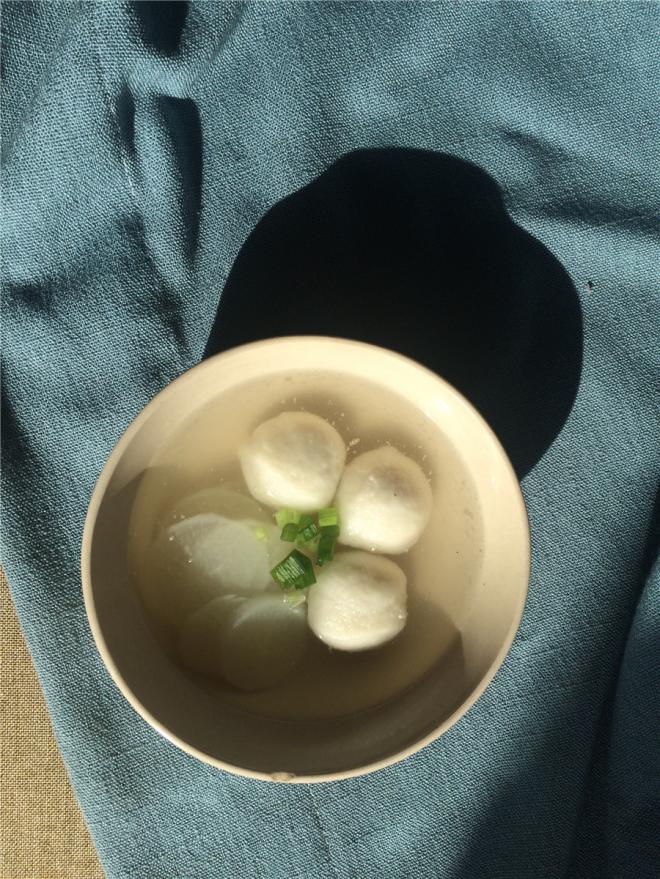 白萝卜鱼丸汤