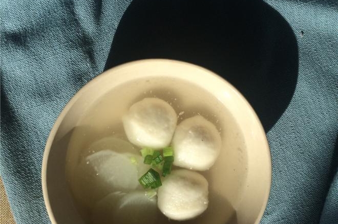 白萝卜鱼丸汤