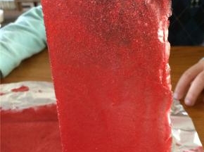 取出晾凉后即可揭起卷成果丹皮