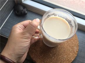 过滤掉茶叶就可以享用了